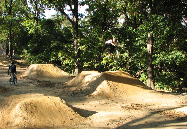 dirt-jump-park-at-highbridge dirt-jump-park-at-highbridge