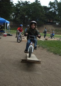 kid teeter